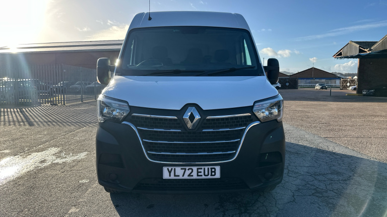 Renault Master Mwb Diesel Fwd MM35dCi 135 Business+ Medium Roof Van
